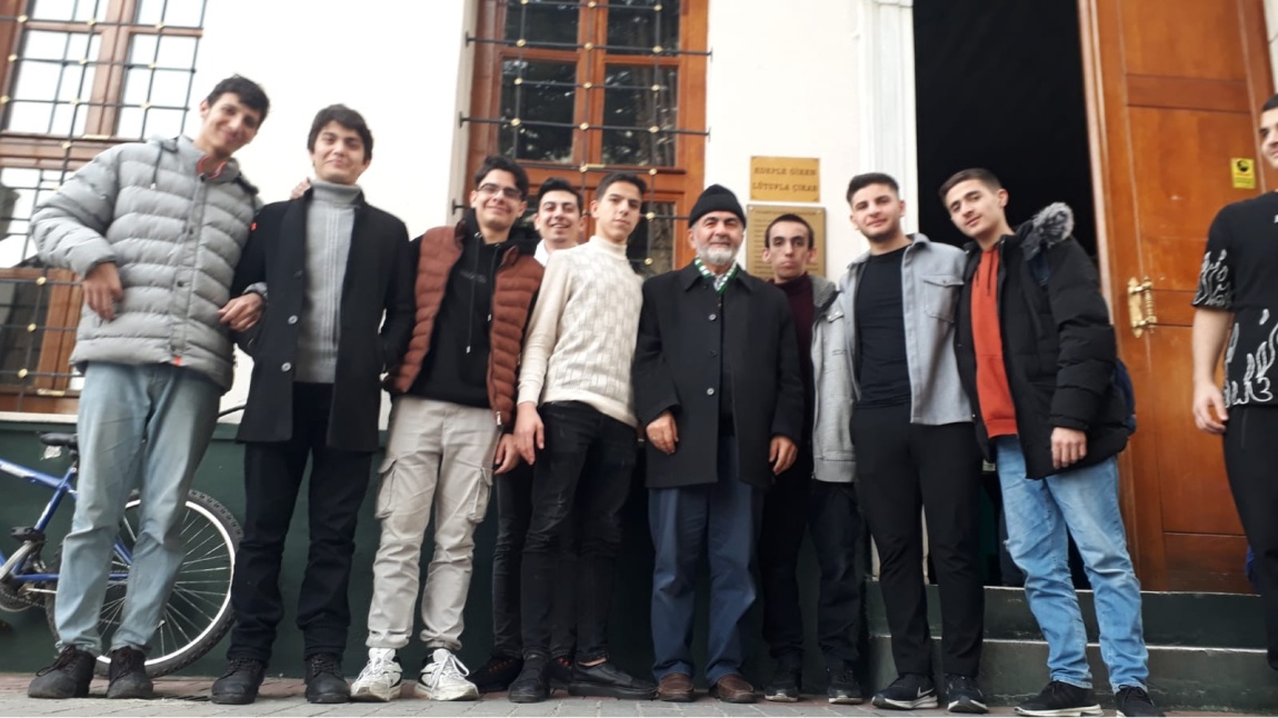 Okulumuz Öğrencileri Pınarbaşı Mevlevihanesi ve Üftade ziyaretlerini gerçekleştirdi.